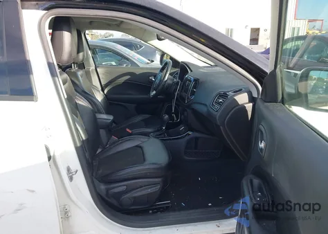 2021 Jeep Compass Altitude Fwd из США, поврежденный, VIN 3C4NJCBB1MT519487